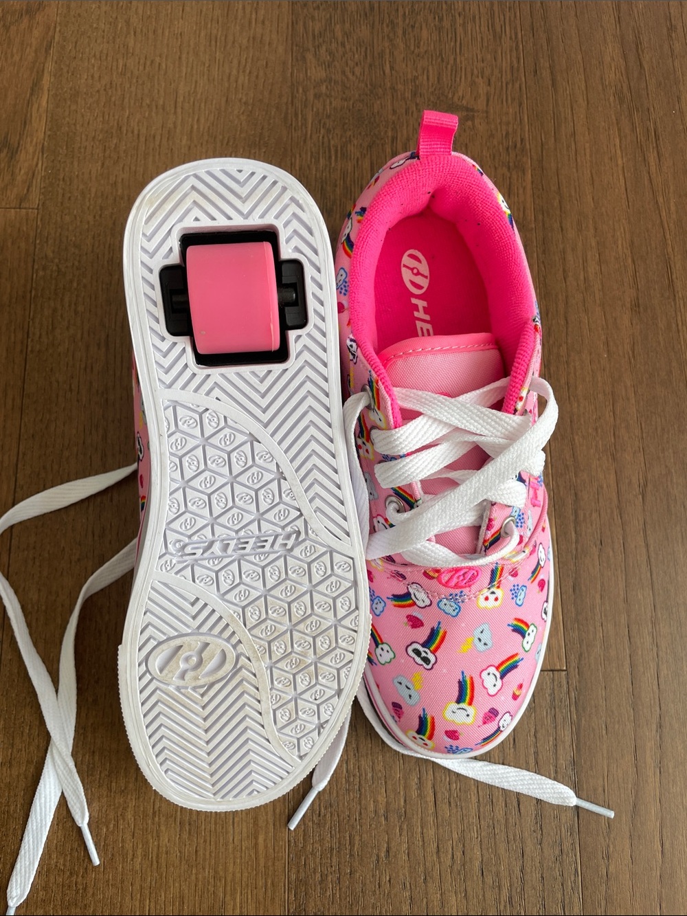 Heelys Kids Pink Rainbow & Cloud Light-Up Wheel Sneaker